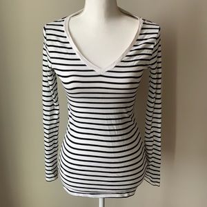 Merona striped v-neck top